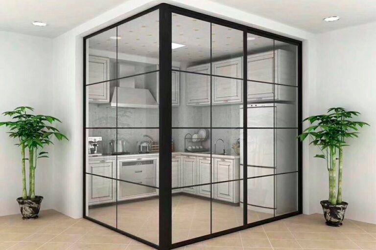 GLASS PARTITION